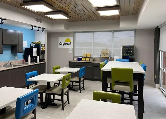 Days Inn & Suites By Wyndham Ridgeland