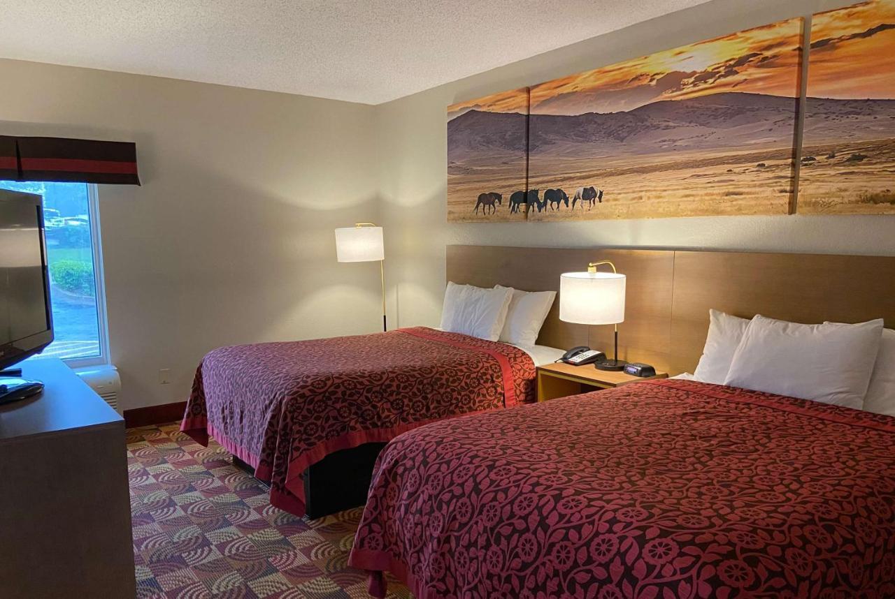 Days & By Wyndham Hotel Ridgeland